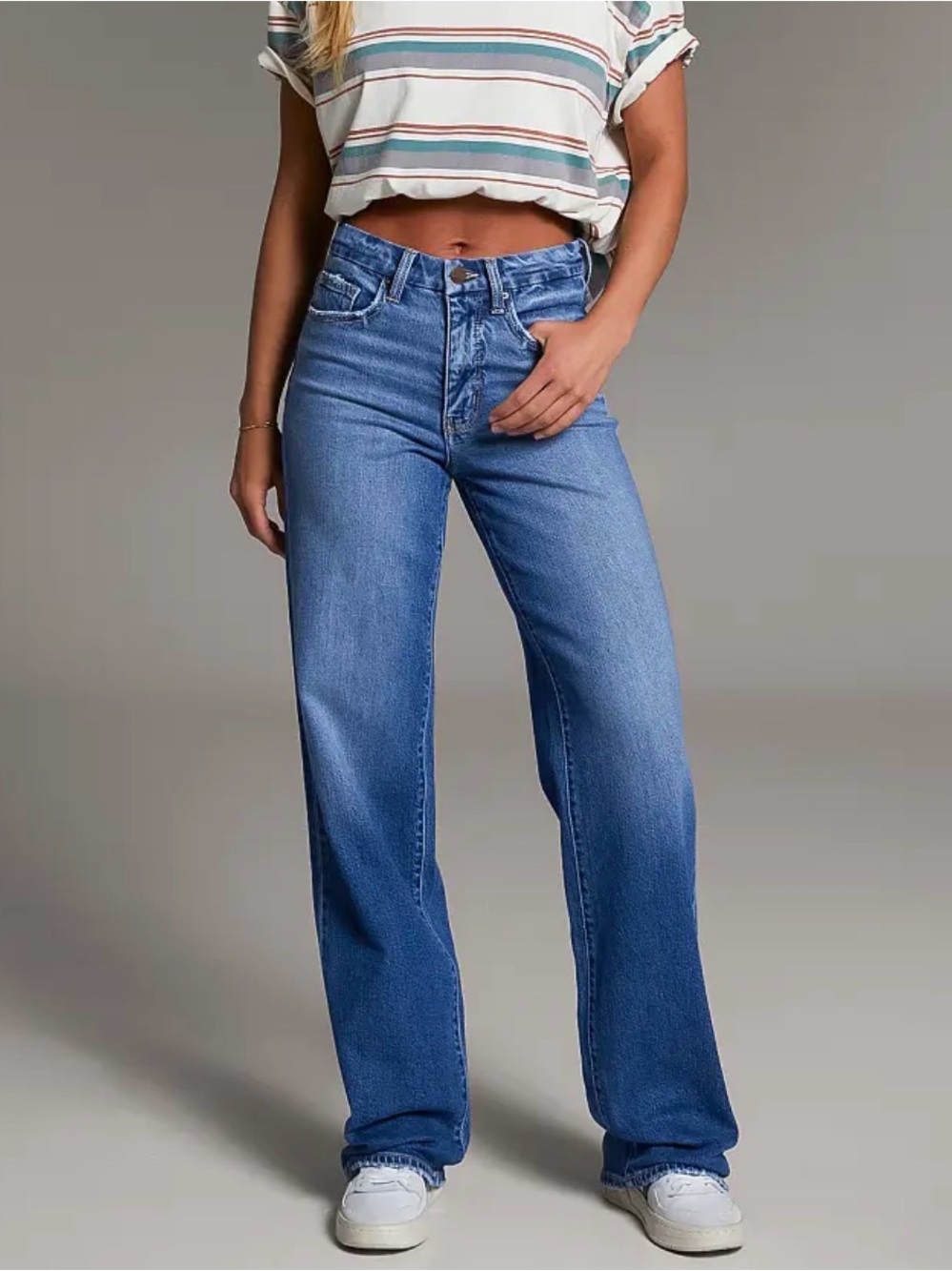 BKE Women's Straight-Leg Jeans in Medium Blue Wash